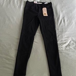 NWT Levi’s 720 High Rise Super Skinny Jeans